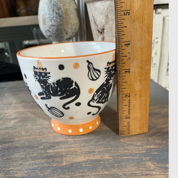 Potter’s studio, white black orange coffee mug new - Picture 3 of 4